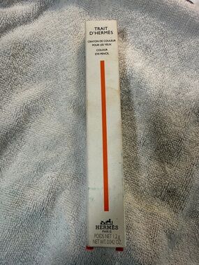 Hermes Marron Glace eye pencil
